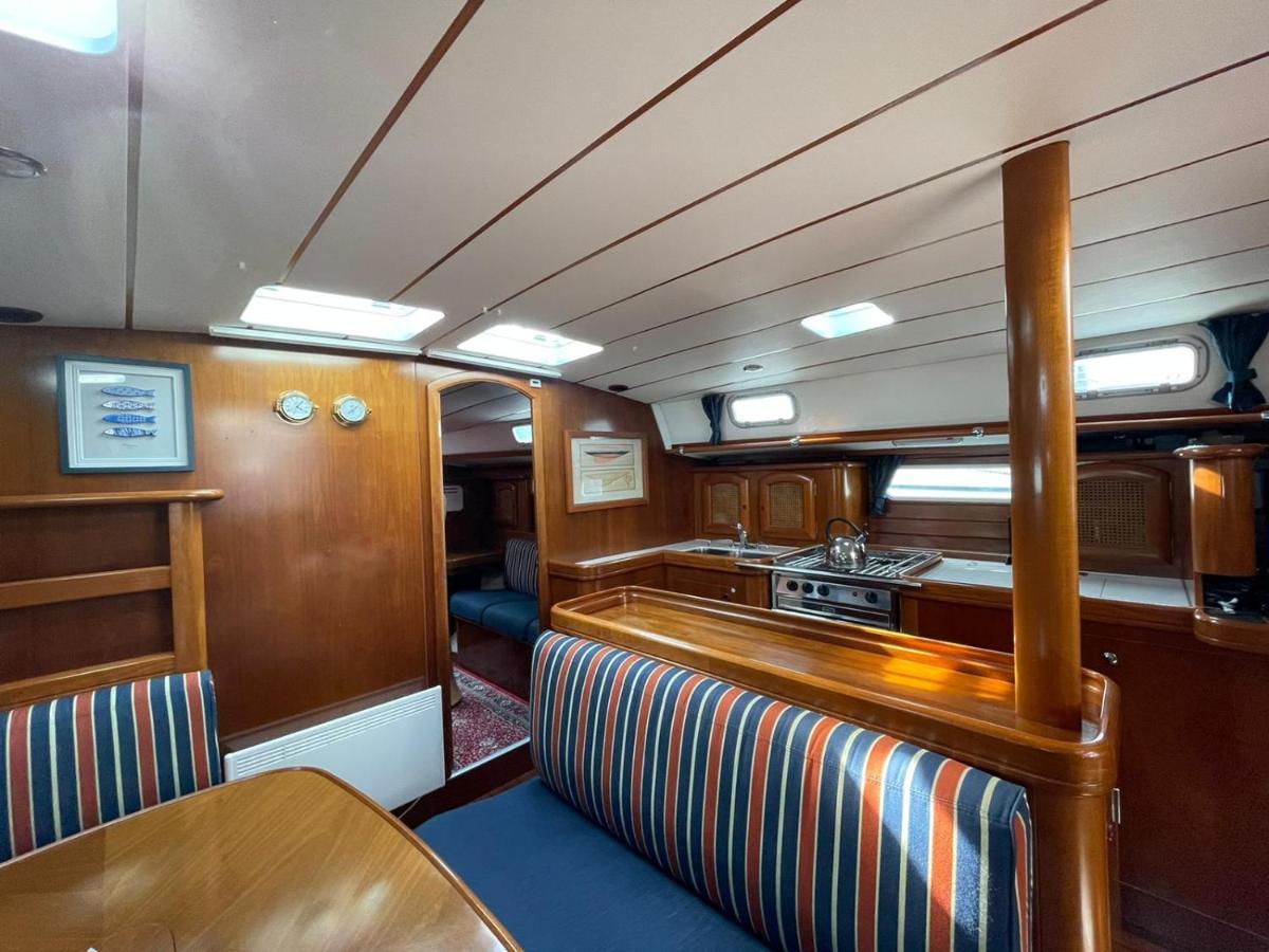 Beautiful And Comfortable Sailboat With Secure Parking Available Hotel Barcelona Exterior foto